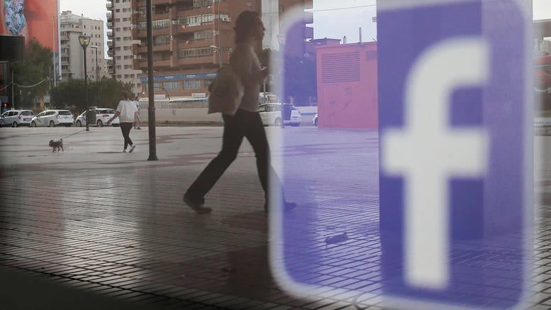 Facebook: Χάνει χρήστες λόγω fake news -Τί προτιμούν